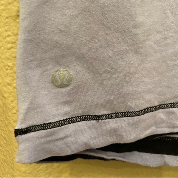 LULULEMON Stripe Short Sleeve Top Size 4-6 - Picture 6 of 6
